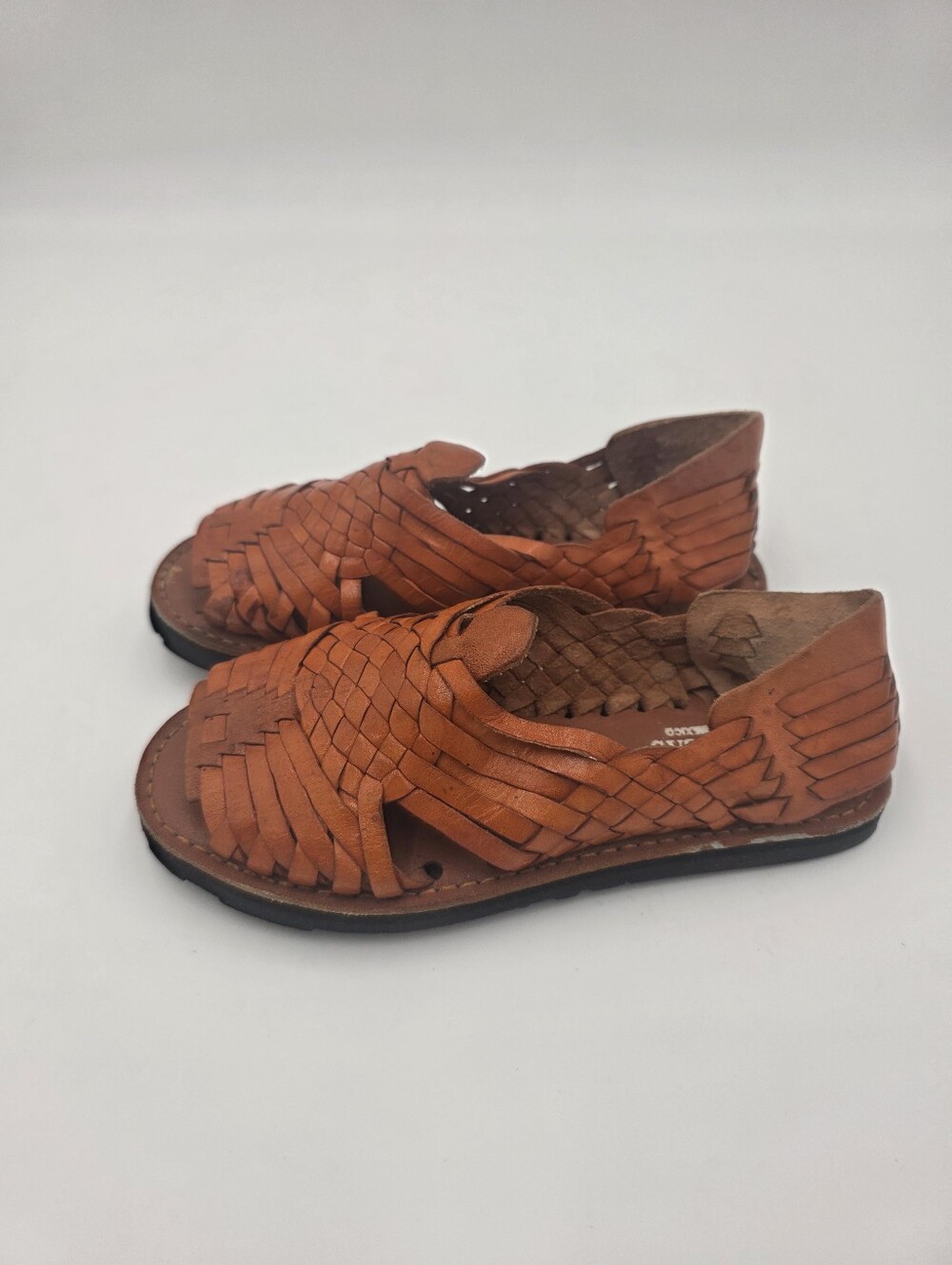Vintage Mexican Huarache Leather Sandals - Child Size 4. - Picture 2 of 6